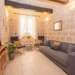 3 Bedrooms House Of Character In Near Mdina - Casa Melita Hébergement de vacances *