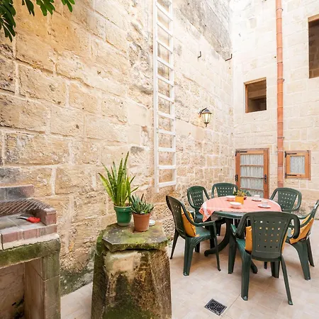 Hébergement de vacances 3 Bedrooms House Of Character In Near Mdina - Casa Melita