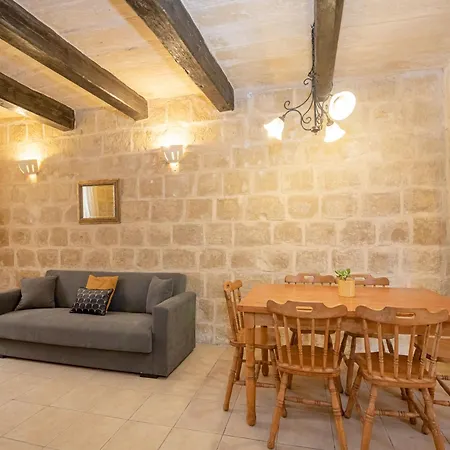 Hébergement de vacances 3 Bedrooms House Of Character In Near Mdina - Casa Melita *