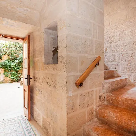 3 Bedrooms House Of Character In Near Mdina - Casa Melita Semesterbostad *