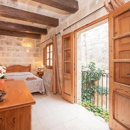 3 Bedrooms House Of Character In Near Mdina - Casa Melita ربات