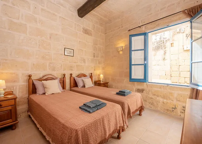 3 Bedrooms House Of Character In Near Mdina - Casa Melita *