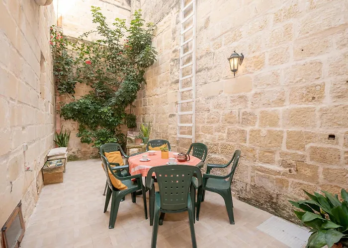 Ferienhaus 3 Bedrooms House Of Character In Near Mdina - Casa Melita *