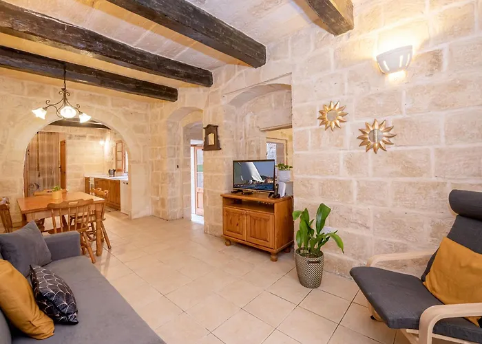 3 Bedrooms House Of Character In Near Mdina - Casa Melita *