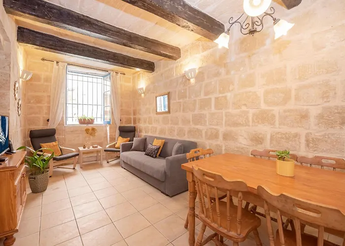 3 Bedrooms House Of Character In Near Mdina - Casa Melita * Rabat