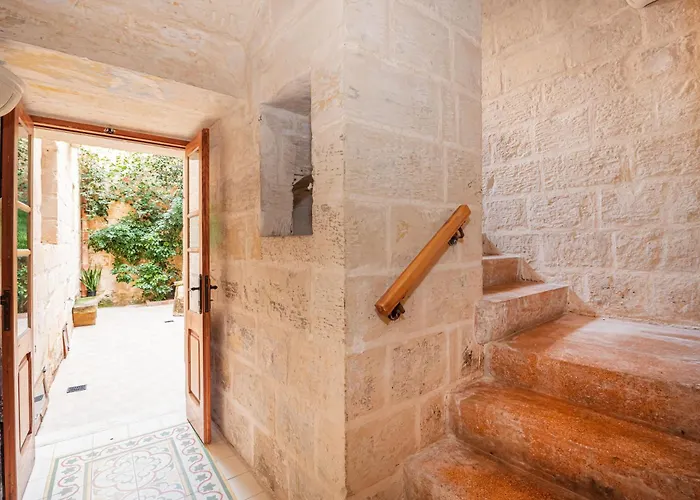 3 Bedrooms House Of Character In Near Mdina - Casa Melita Ferienhaus *
